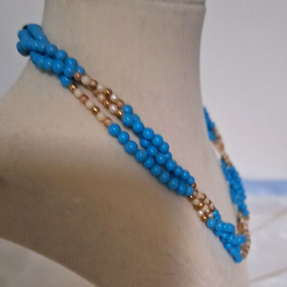 A Vintage Women's Choker Necklace Beaded Layered Grandma Core Torsade Style - Picture 7 of 8